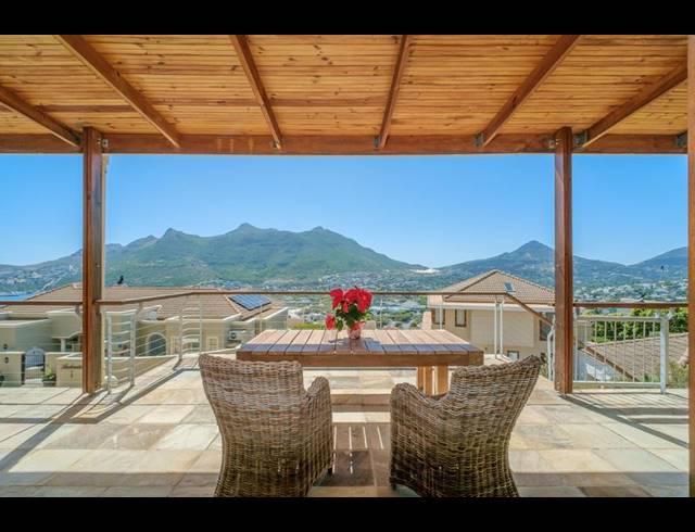 4 BEDROOM HOUSE FOR SALE IN HANGING MEADOWS